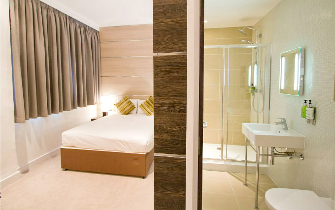 Double Room at MIC Hotel London