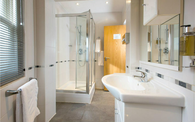 A typical bathroom at Best Western Victoria Palace