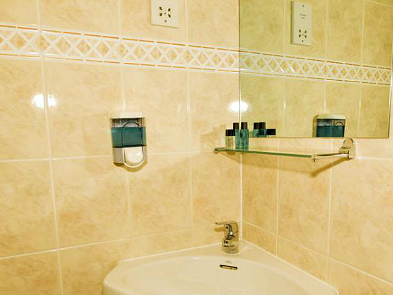 Bathroom at Hillspring Lodge