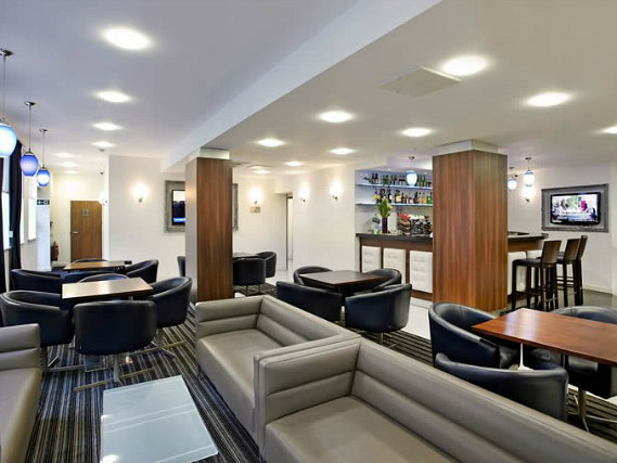 The lounge rEin Gemeinschaftsbereich in Ambassadors Hotel London Kensingtonoom at Ambassadors Hotel London Kensington