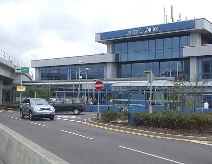 Tel.: 0049 308 878 9704, Leitungen ge�ffnet 10 - 18 Uhr. Die niedrigsten Preise, keine Buchungsgeb�hr!