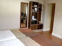 A twin room at Avni Hotel, London