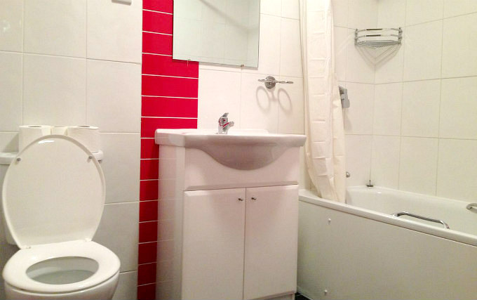 A typical bathroom at Acton Town Apartments