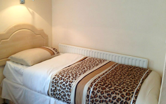Single Room at Acton Town Apartments