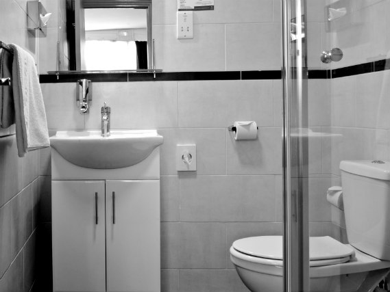 Ein Badezimmer im Comfort Inn Edgware Road