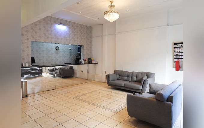 The staff at Hyde Park Court Hotel will ensure that you have a wonderful stay at the hotel