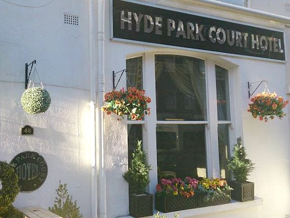 Fachada de Hyde Park Court Hotel