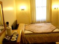 Room at Caswell Hotel