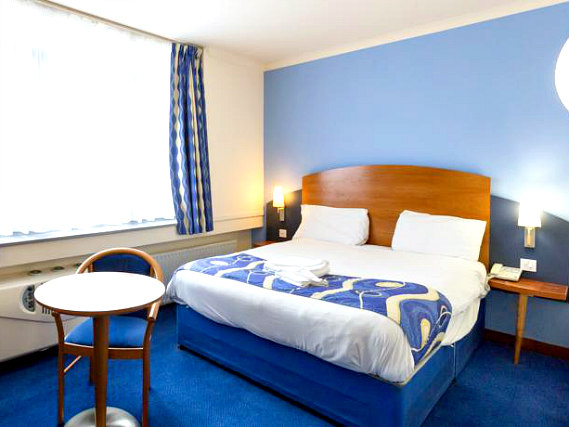 Get a good night's sleep in your comfortable room at London Wembley International Hotel