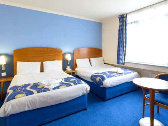 Quad rooms at London Wembley International Hotel are the ideal choice for groups of friends or families