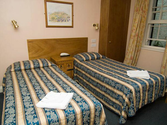 Habitación doble con camas separadas en Normandie Hotel London