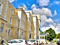Queens Hotel London