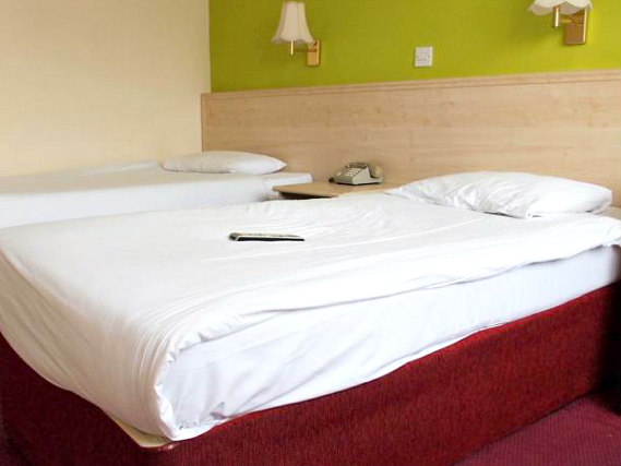 Habitación doble con camas separadas en Queens Hotel London