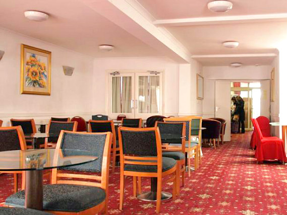 A placeUn lugar para comer en Clapham South Belvedere Hotel to eat at Clapham South Belvedere Hotel
