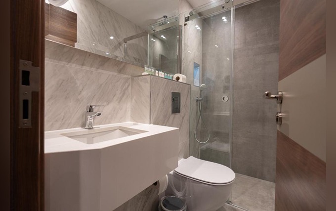 A typical bathroom at St Mark Hotel London