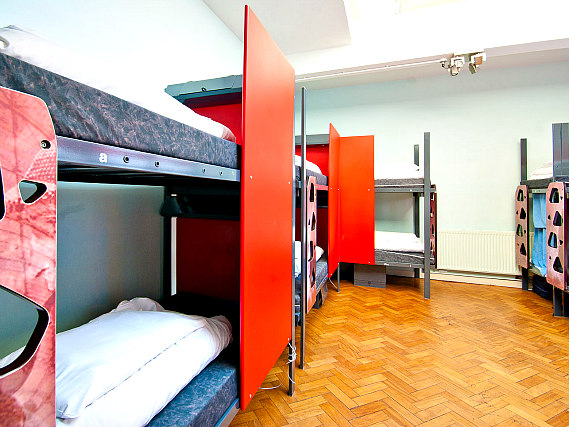 Dormitorio en Clink261
