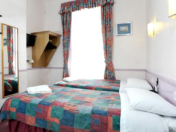 Habitación doble con camas separadas en Marble Arch Inn
