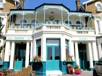 Exterior Bridge Park Hotel