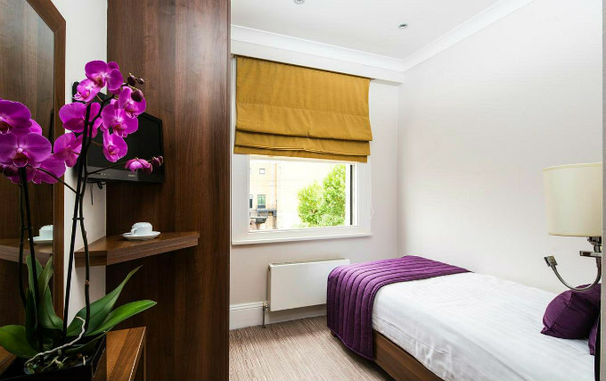 A single room at London House Hotel