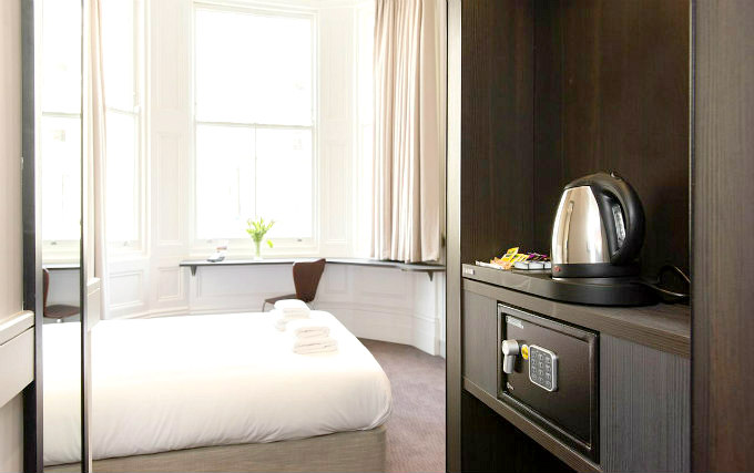 A typical double room at Mowbray Court Hotel