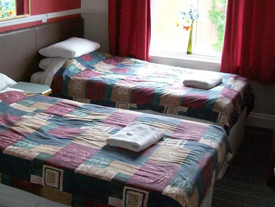 Habitación doble con camas separadas en Hotel 261