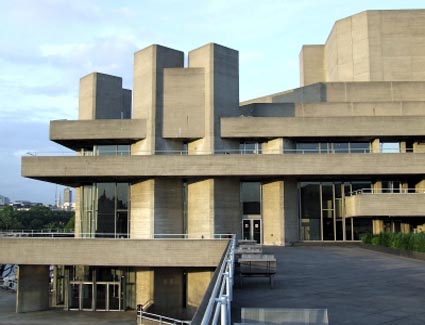 Reservar un hotel cerca de National Theatre