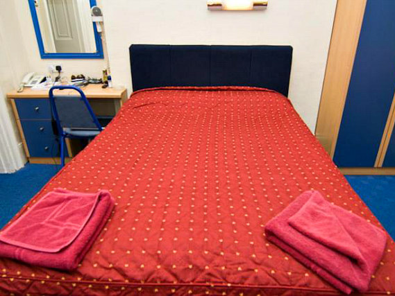 A typical room at Boston Court Hotel