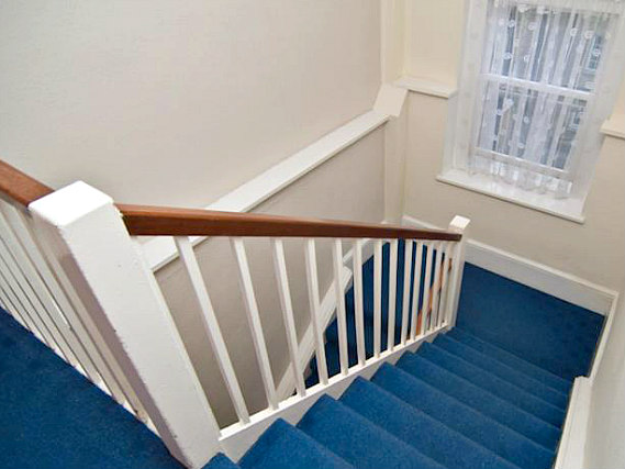 The hallway at Boston Court Hotel