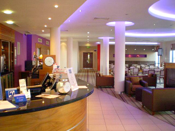 Holiday Inn Newbury Park has a 24-hour reception so there is always someone to help