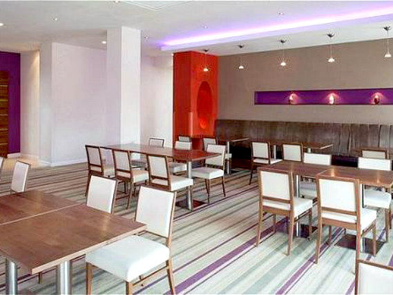 A place to eat at Holiday Inn Newbury Park