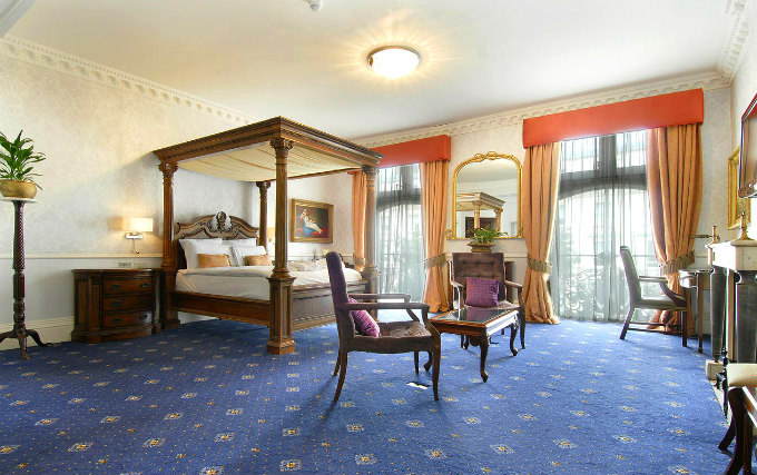 A typical double room at Inverness Court Hotel
