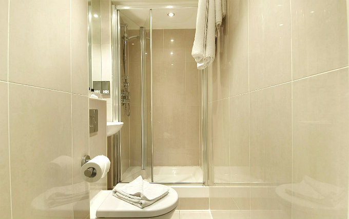 A typical shower system at Inverness Court Hotel