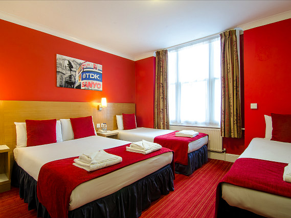 Quad rooms at Comfort Inn London - Westminster are the ideal choice for groups of friends or families