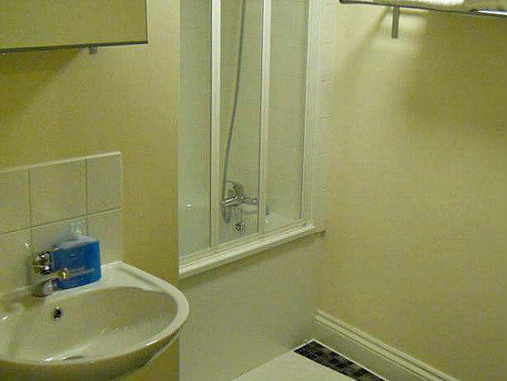 Le coin salle de bains de City Stay Hotel London