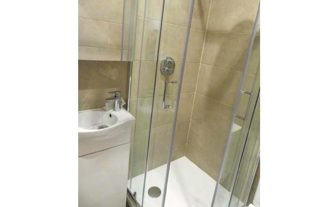 A shower system at Glendale Hyde Park Hotel
