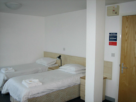 A twin room at Grosvenor House Studios TopFloor!