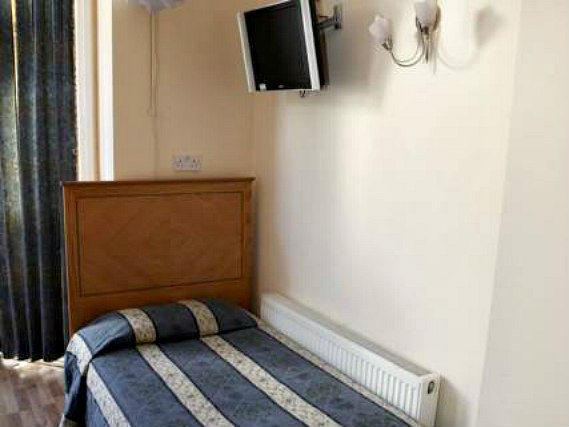 Une chambre simple à St Mark Hotel London