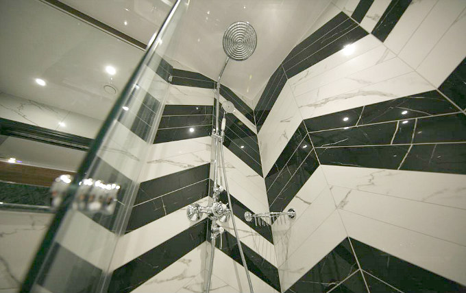 A typical shower system at Portico Hotel (formerly Hanover)