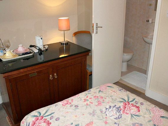 Single rooms at Hotel Sergul provide privacy