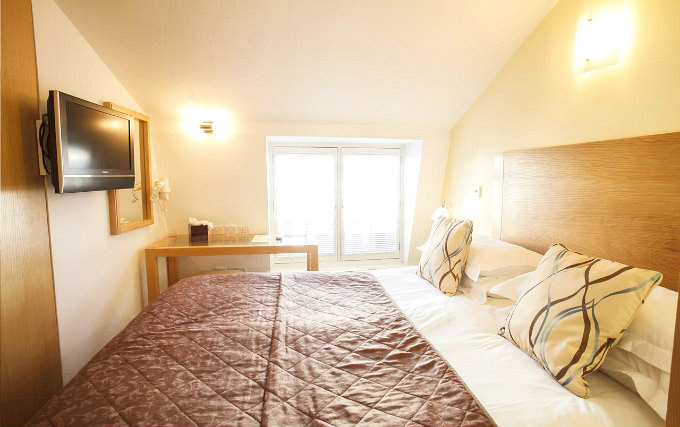 A comfortable double room at Cleveland Hotel London