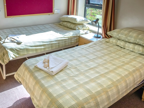 Une chambre avec lits jumeaux de Rosebery Hall