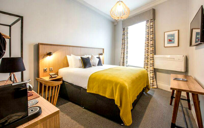 Double Room at Wishing Well Inn London