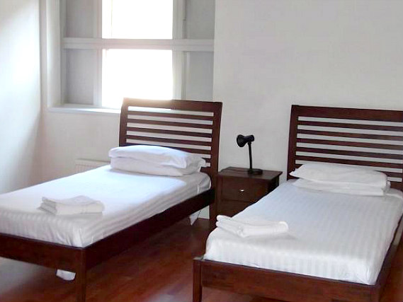 A twin room at Access Apartments Paddington is perfect for two guests