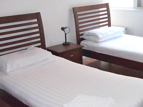 A twin room at Access Apartments Paddington