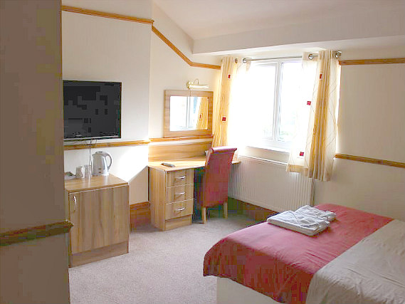 Get a good night's sleep in your comfortable room at Heatherbank Guesthouse