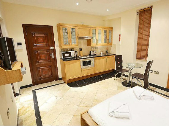 kitchen at Apart Hotel 73