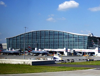 Réserver un hôtel à proximité de Terminal 5