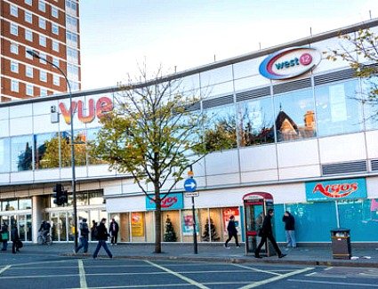 Réserver un hôtel à proximité de West 12 Shopping Centre