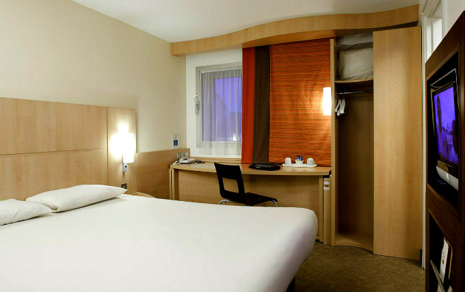 Double Room at Ibis Hotel Heathrow