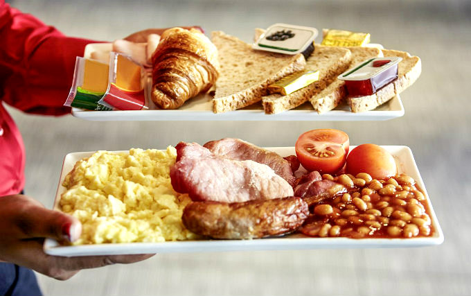 Enjoy a great breakfast at Ibis Hotel Heathrow